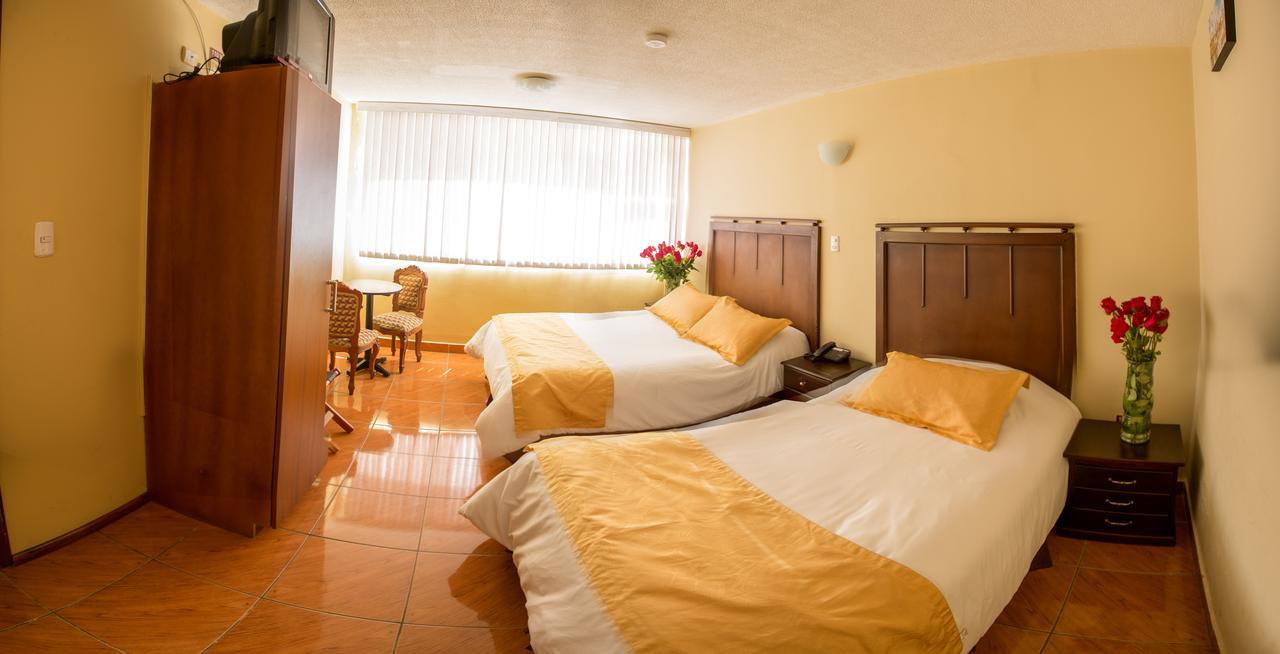 Hotel Saint Thomas Кито Экстерьер фото